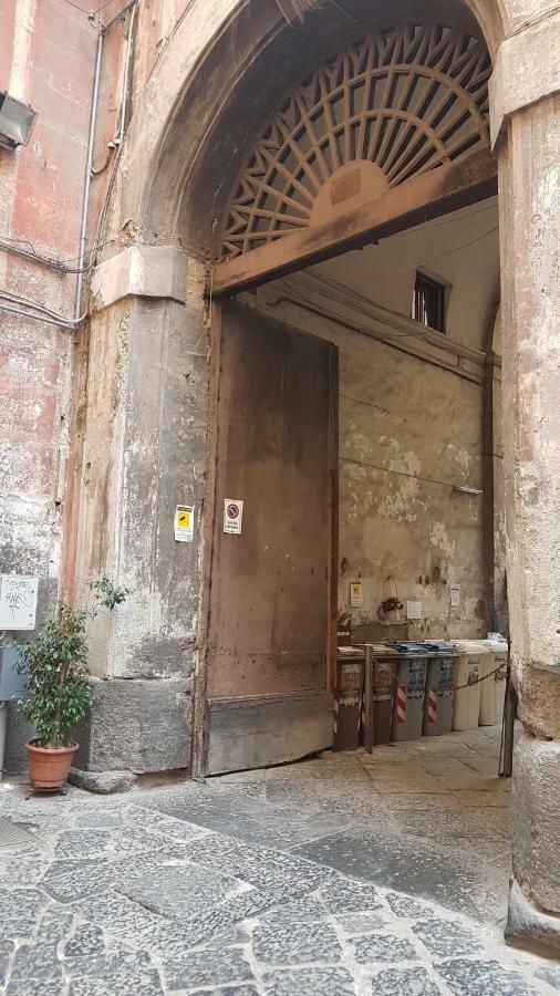 Апартаменты La Casa Di Abbi Неаполь Экстерьер фото